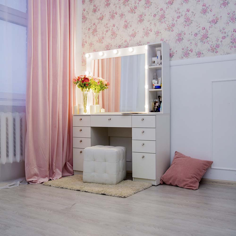 milton-120x160-tualetnyj-stolik_0002_l59a4275
